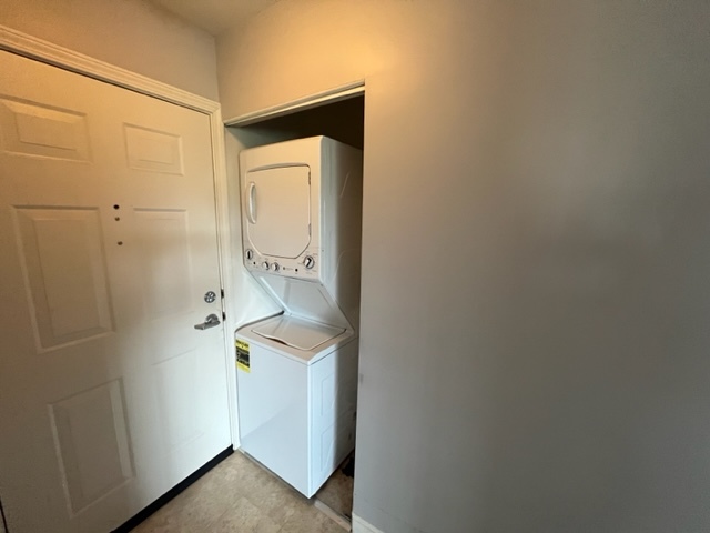 1919 South Wolf Road, Unit 416 Hillside, IL 60162 - Photo 10 of 24 Gallery Image 10