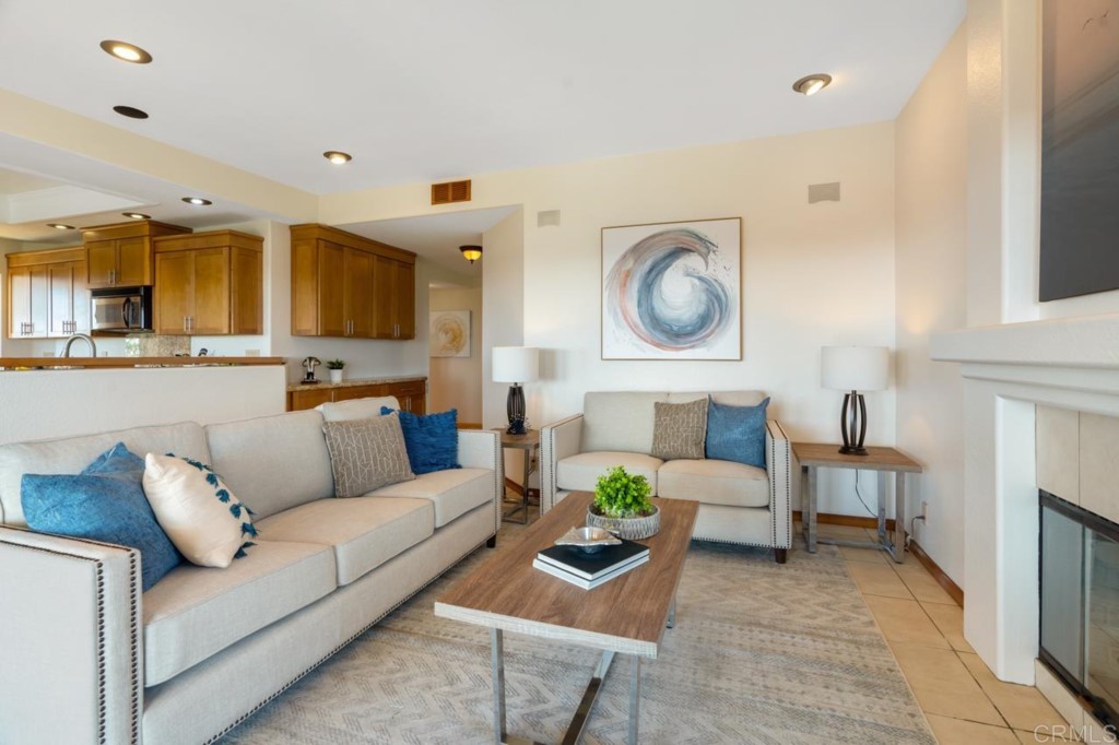 4565 Sea Bluff Circle Carlsbad, CA 92008 - Photo 16 of 62