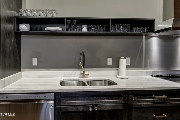 $2,750 | 809 State Street, Unit 302, Bristol, VA 24201