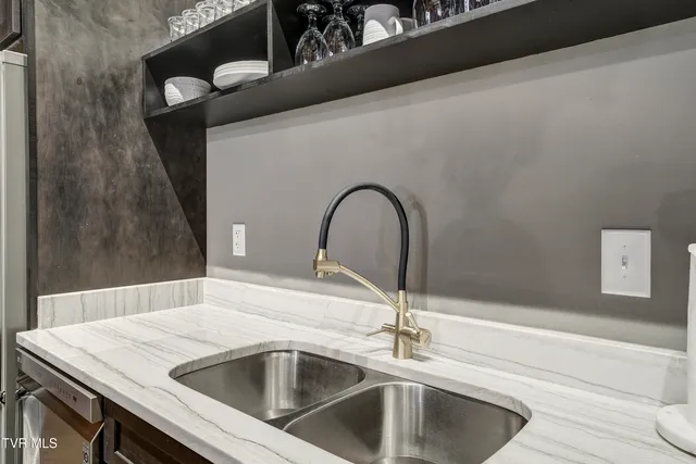 $2,750 | 809 State Street, Unit 302, Bristol, VA 24201