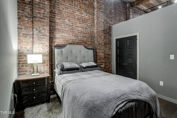 $2,750 | 809 State Street, Unit 302, Bristol, VA 24201