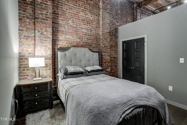 $2,750 | 809 State Street, Unit 302, Bristol, VA 24201