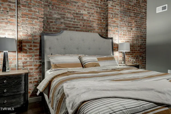 $2,750 | 809 State Street, Unit 302, Bristol, VA 24201