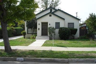 1015 C Street Reedley, CA 93654 - Photo 1 of 3 Clean 2 bdrm 1 bath. New paint and floor coverings.