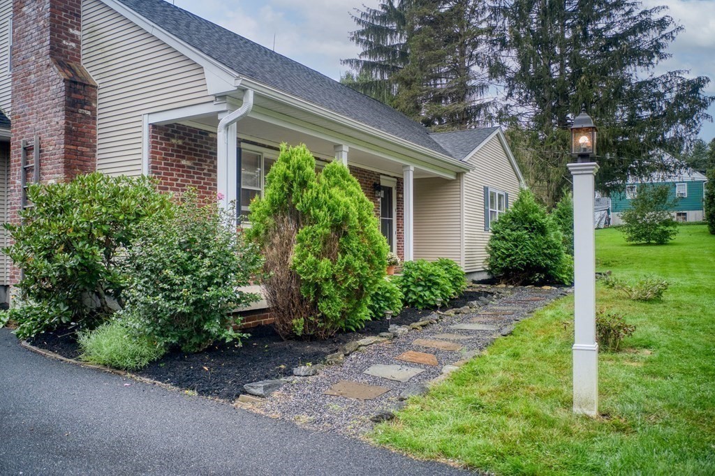 32 Wiles Road Sterling, MA 01564 - Photo 6 of 42 Gallery Image 6