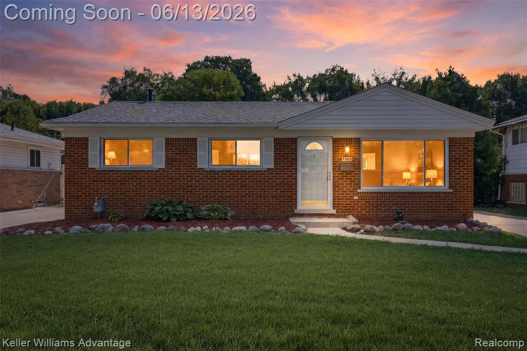9883 William Street Taylor, MI 48180 - Photo 1 of 40