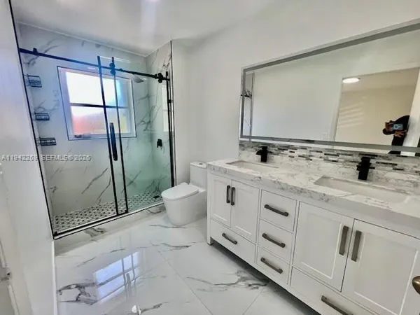 $4,200 | 300 Southwest 100th Avenue, Pembroke Pines, FL 33025