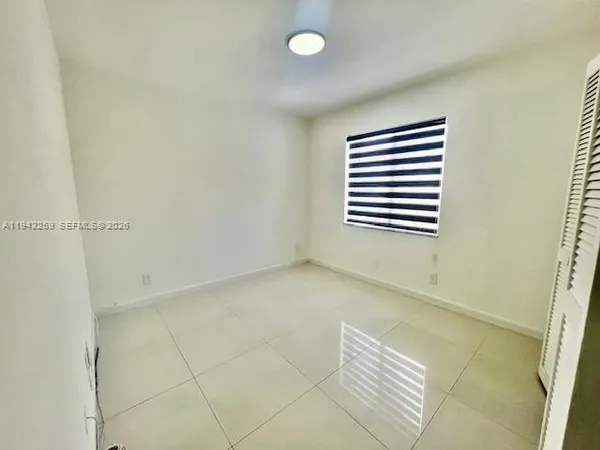 $4,200 | 300 Southwest 100th Avenue, Pembroke Pines, FL 33025