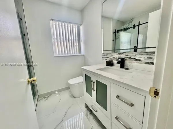 $4,200 | 300 Southwest 100th Avenue, Pembroke Pines, FL 33025