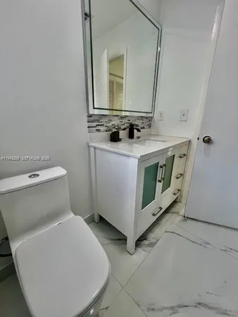 $4,200 | 300 Southwest 100th Avenue, Pembroke Pines, FL 33025