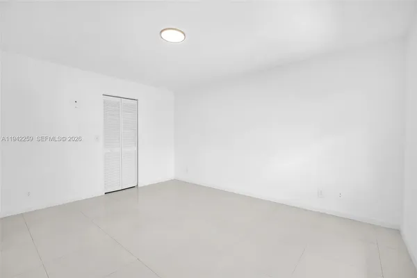 $4,200 | 300 Southwest 100th Avenue, Pembroke Pines, FL 33025