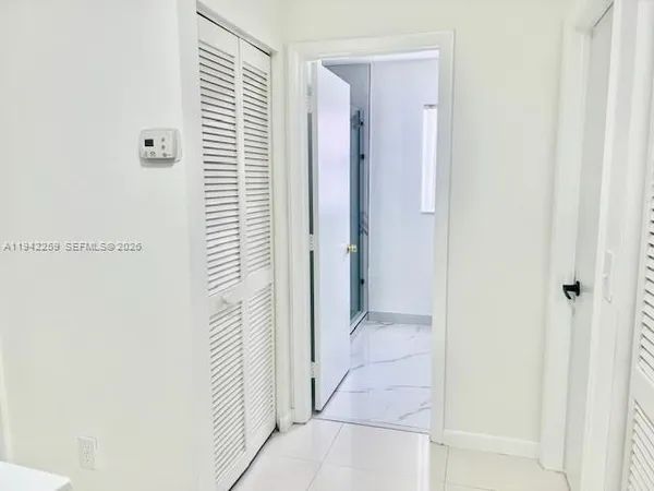 $4,200 | 300 Southwest 100th Avenue, Pembroke Pines, FL 33025