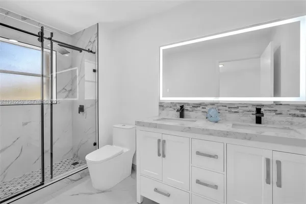 $4,200 | 300 Southwest 100th Avenue, Pembroke Pines, FL 33025