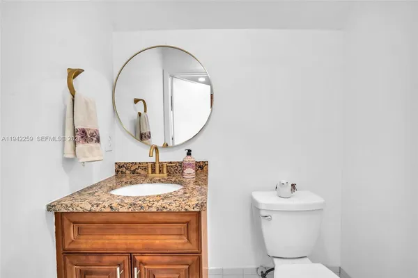 $4,200 | 300 Southwest 100th Avenue, Pembroke Pines, FL 33025