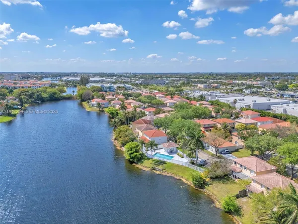 $4,200 | 300 Southwest 100th Avenue, Pembroke Pines, FL 33025