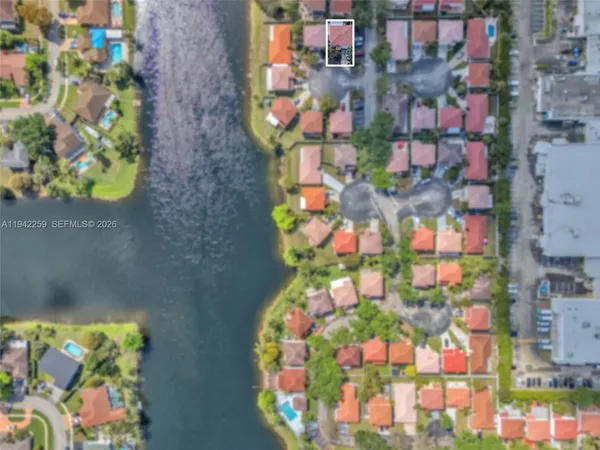 $4,200 | 300 Southwest 100th Avenue, Pembroke Pines, FL 33025