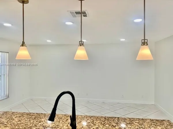 $4,200 | 300 Southwest 100th Avenue, Pembroke Pines, FL 33025