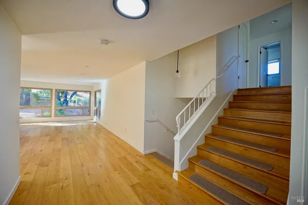 $995,000 | 106 Rockview Road, Novato, CA 94949