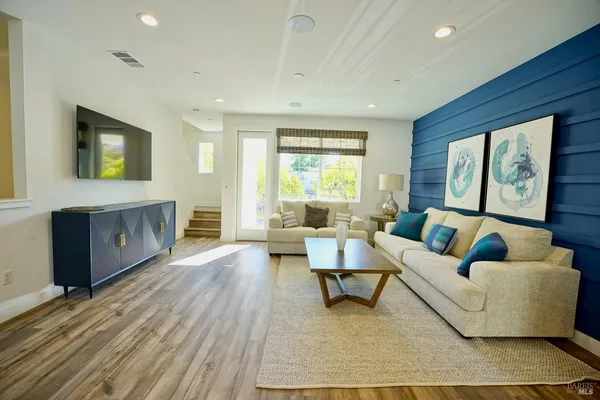 $995,000 | 106 Rockview Road, Novato, CA 94949