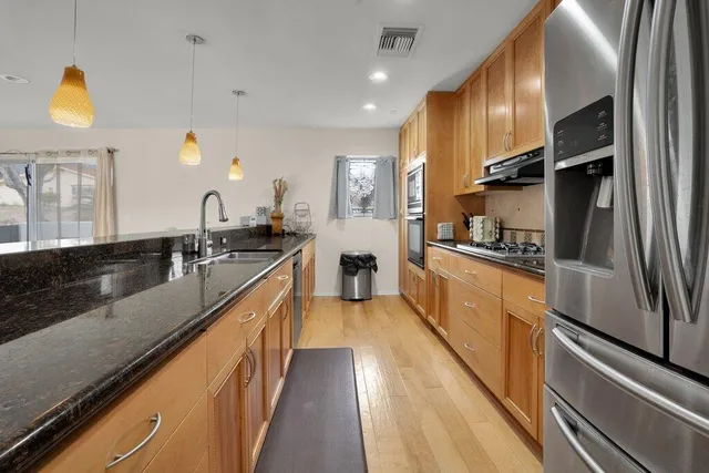 $1,150,000 | 48320 Beverly Drive, Palm Desert, CA 92260