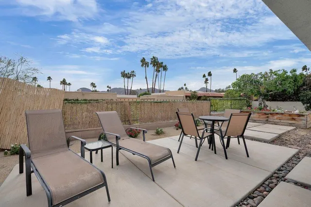 $1,150,000 | 48320 Beverly Drive, Palm Desert, CA 92260