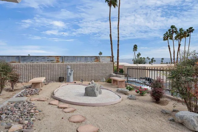 $1,150,000 | 48320 Beverly Drive, Palm Desert, CA 92260