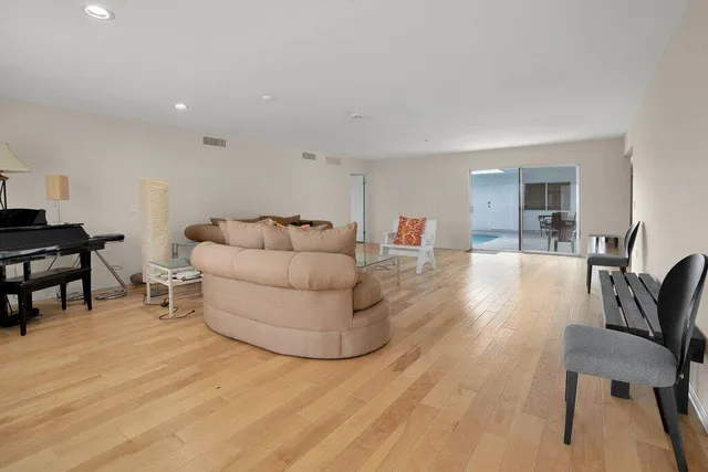 $1,150,000 | 48320 Beverly Drive, Palm Desert, CA 92260