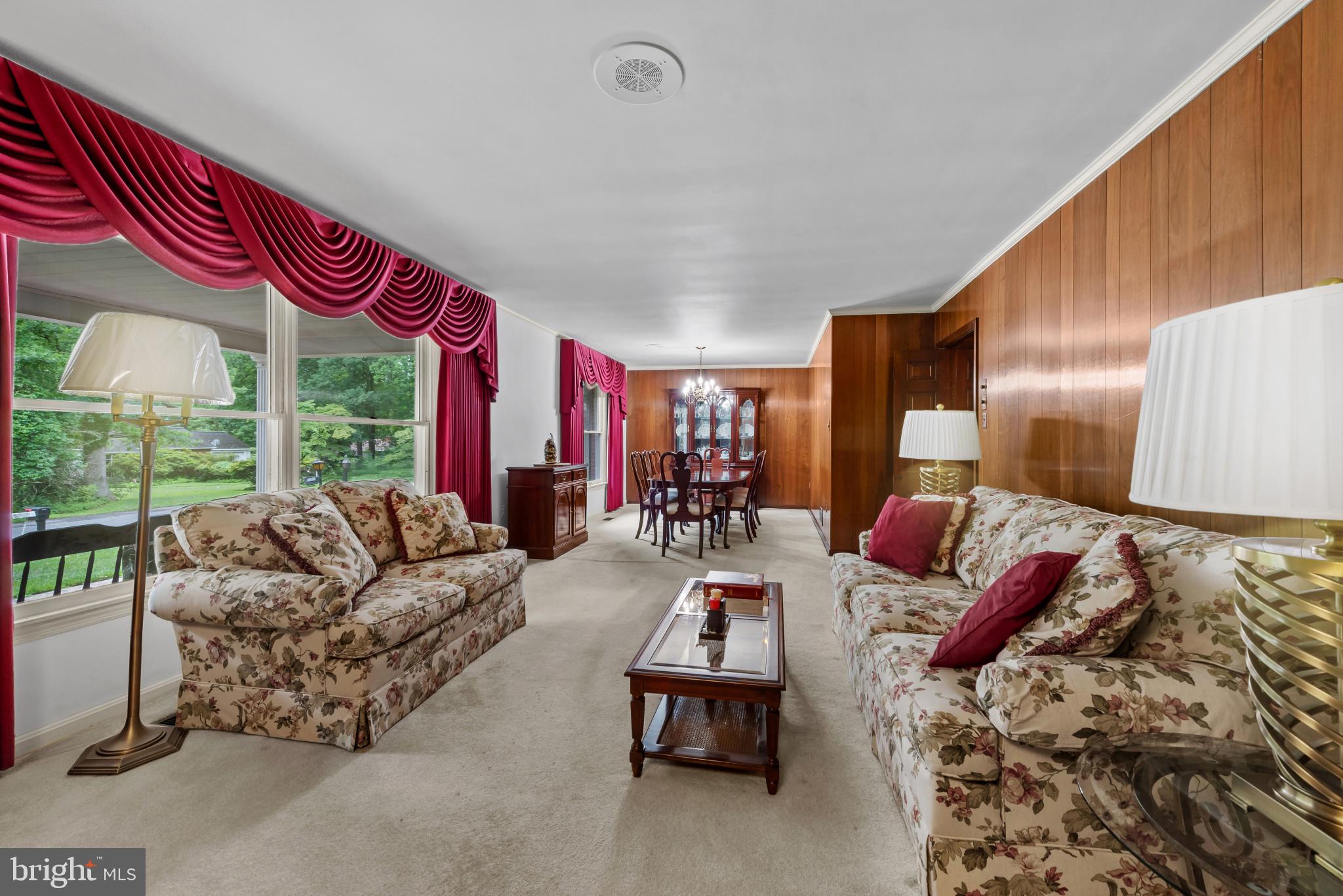 9902 Braewood Road Randallstown, MD 21133 - Photo 7 of 44 Living Room