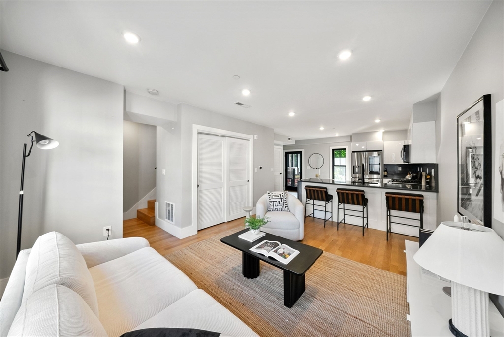 4-6 Everett Place, Unit 2 Boston, MA 02128 - Photo 9 of 26