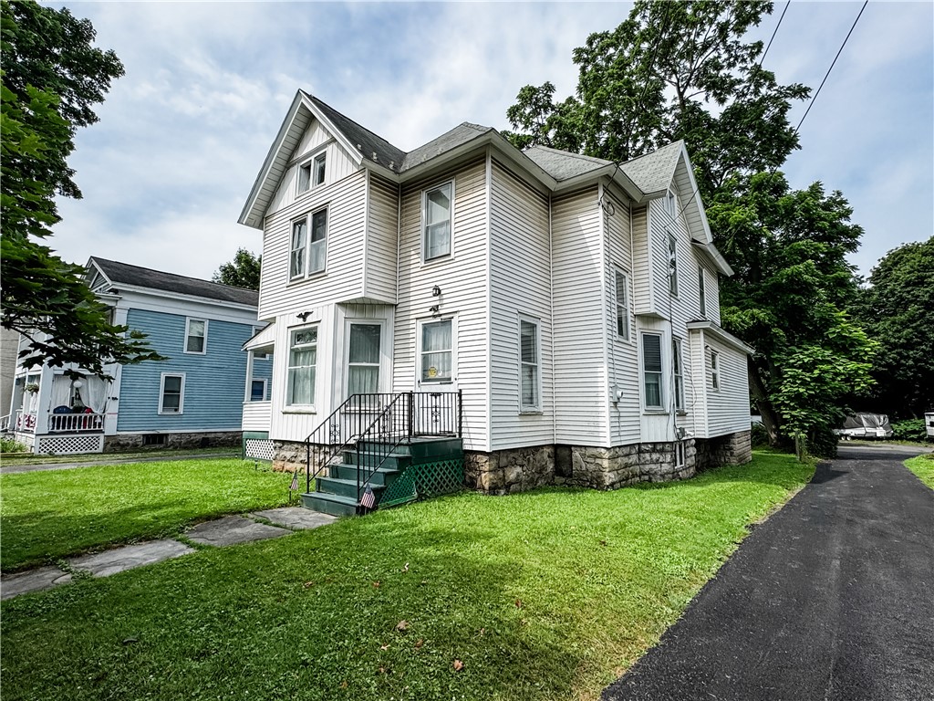 7 South Lewis Street Auburn, NY 13021 - Photo 2 of 42