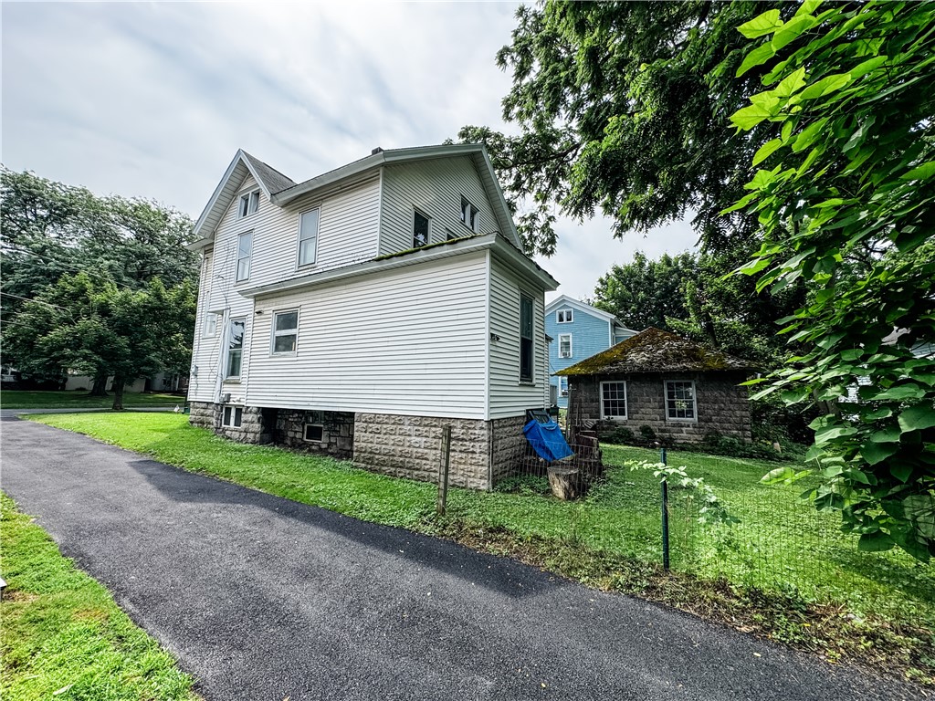 7 South Lewis Street Auburn, NY 13021 - Photo 41 of 42