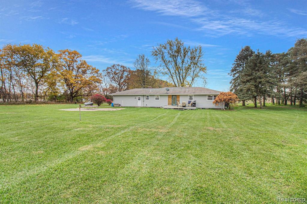 12014 Rolston Road Byron, MI 48418 - Photo 30 of 33