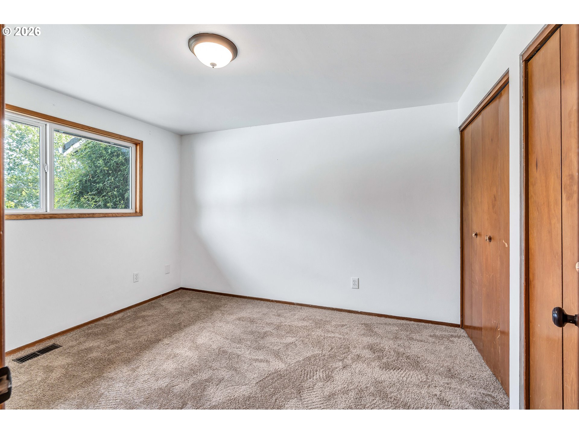 8025 Southwest Schiller Road Portland, OR 97225 - Photo 24 of 48