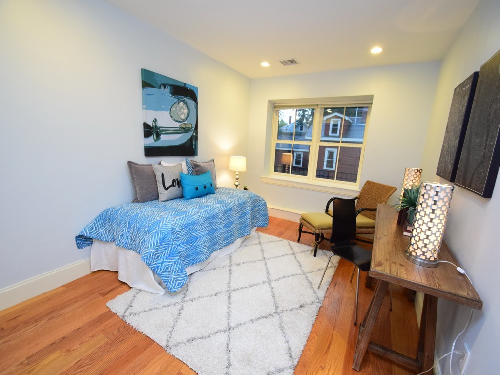 207 Chestnut Avenue, Unit 2 Boston, MA 02130 - Photo 15 of 21 Gallery Image 15