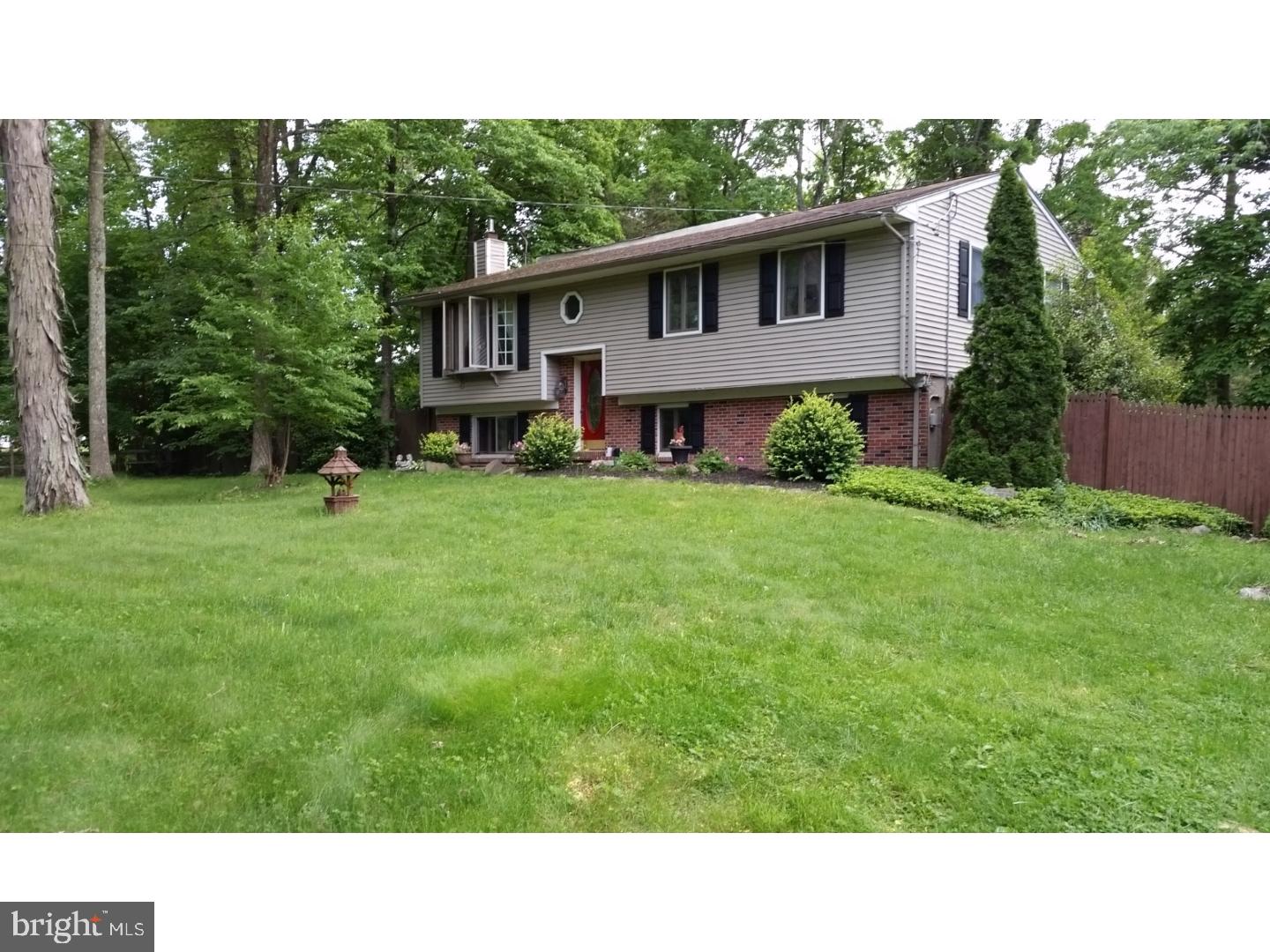 256 Log Cabin Road Perkasie, PA 18944 - Photo 1 of 25 Gallery Image 1