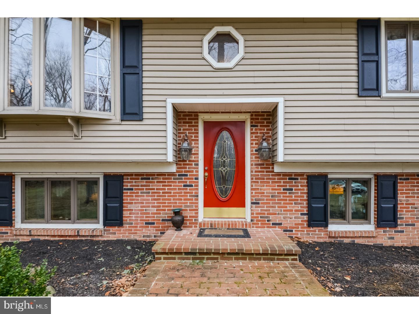 256 Log Cabin Road Perkasie, PA 18944 - Photo 2 of 25 Gallery Image 2