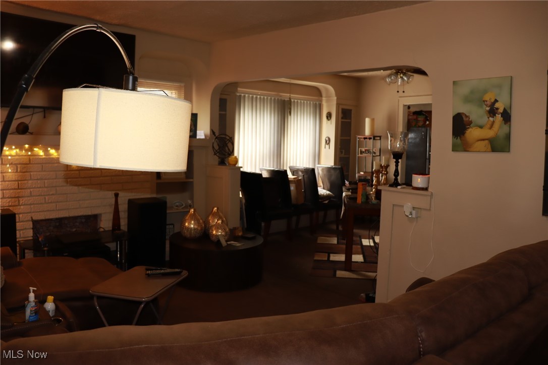 1760 Algonac Road Cleveland, OH 44112 - Photo 20 of 46