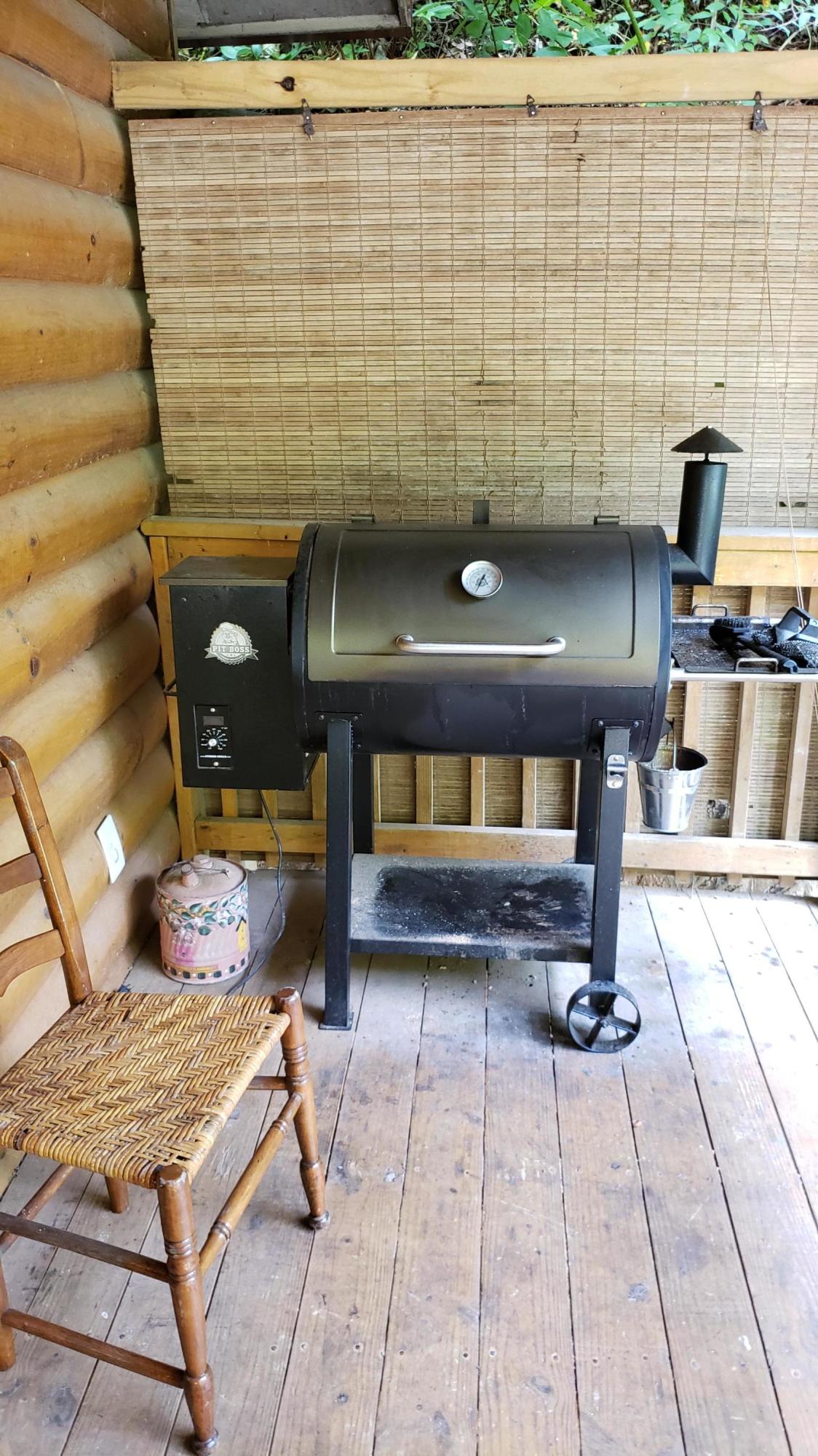 409-410 King Branch Road Sevierville, TN 37876 - Photo 15 of 25 Pellet Smoker Grill
