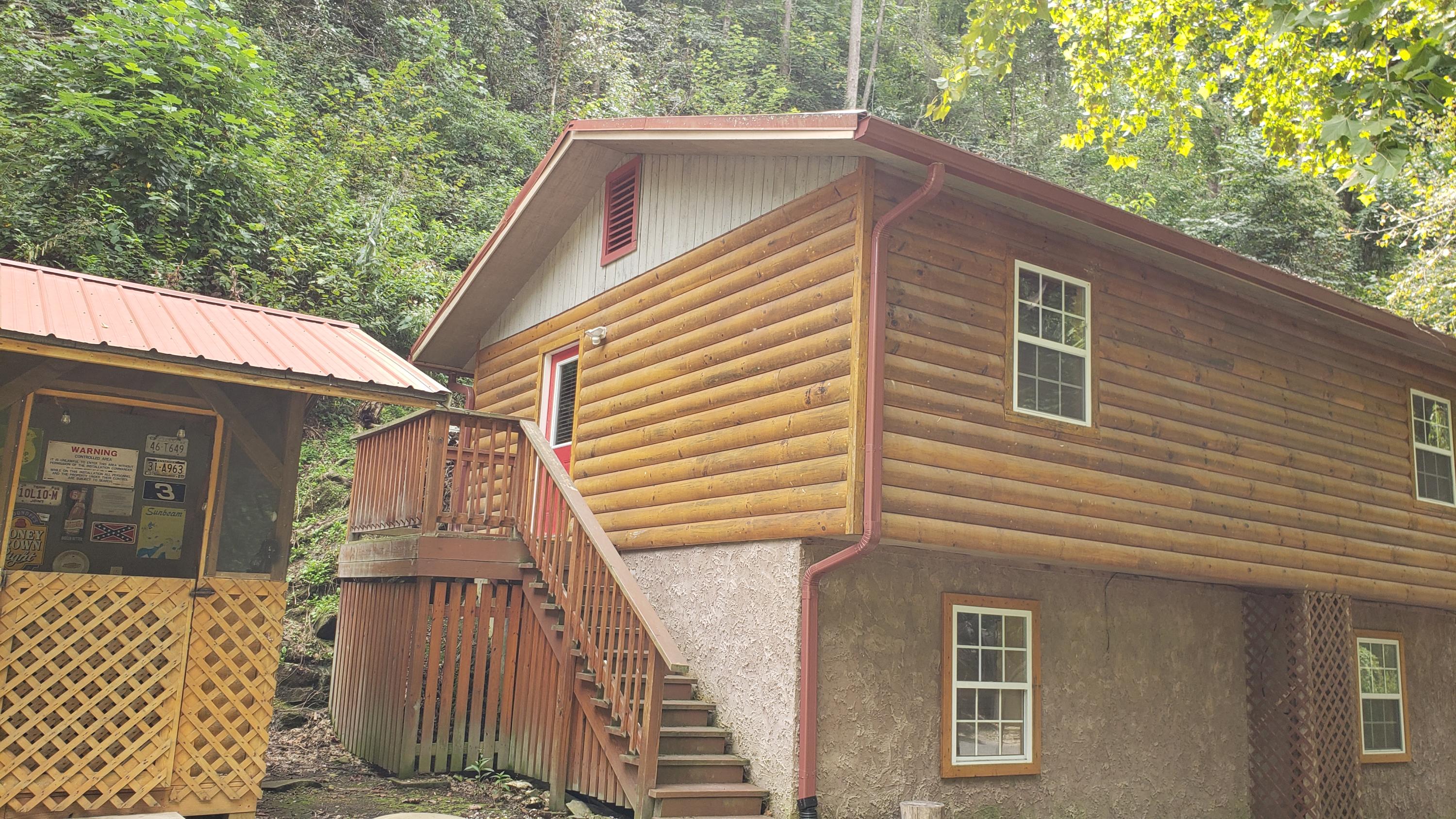 409-410 King Branch Road Sevierville, TN 37876 - Photo 9 of 25 Back of cabin