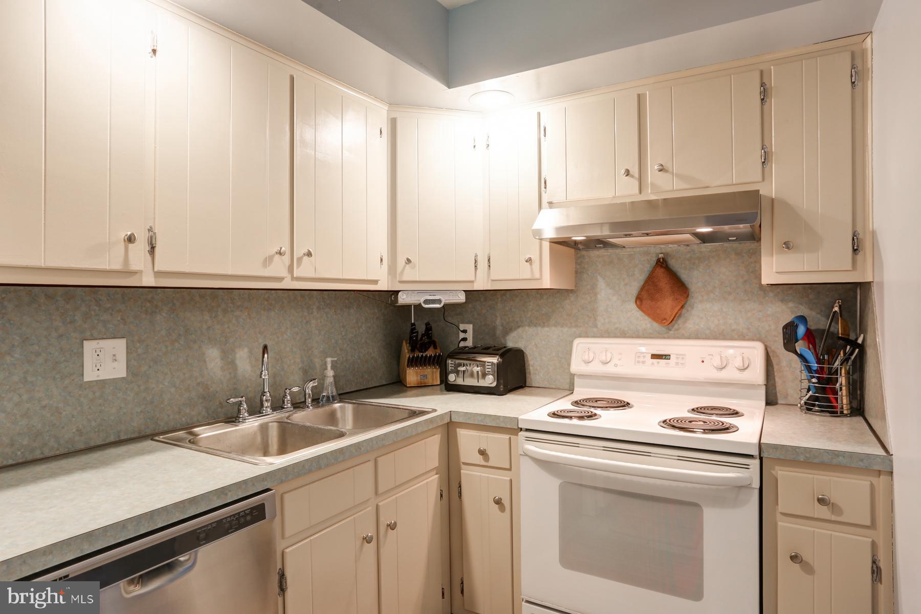 551 Mountain View Road Middletown, PA 17057 - Photo 10 of 28 Gallery Image 10