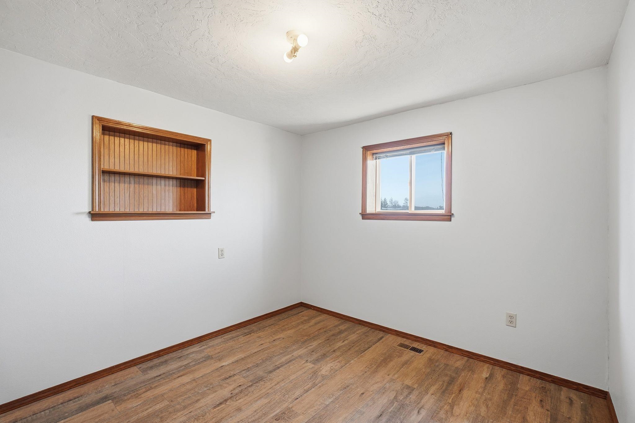 10001 East Bigelow Gulch Road Spokane, WA 99217 - Photo 18 of 47