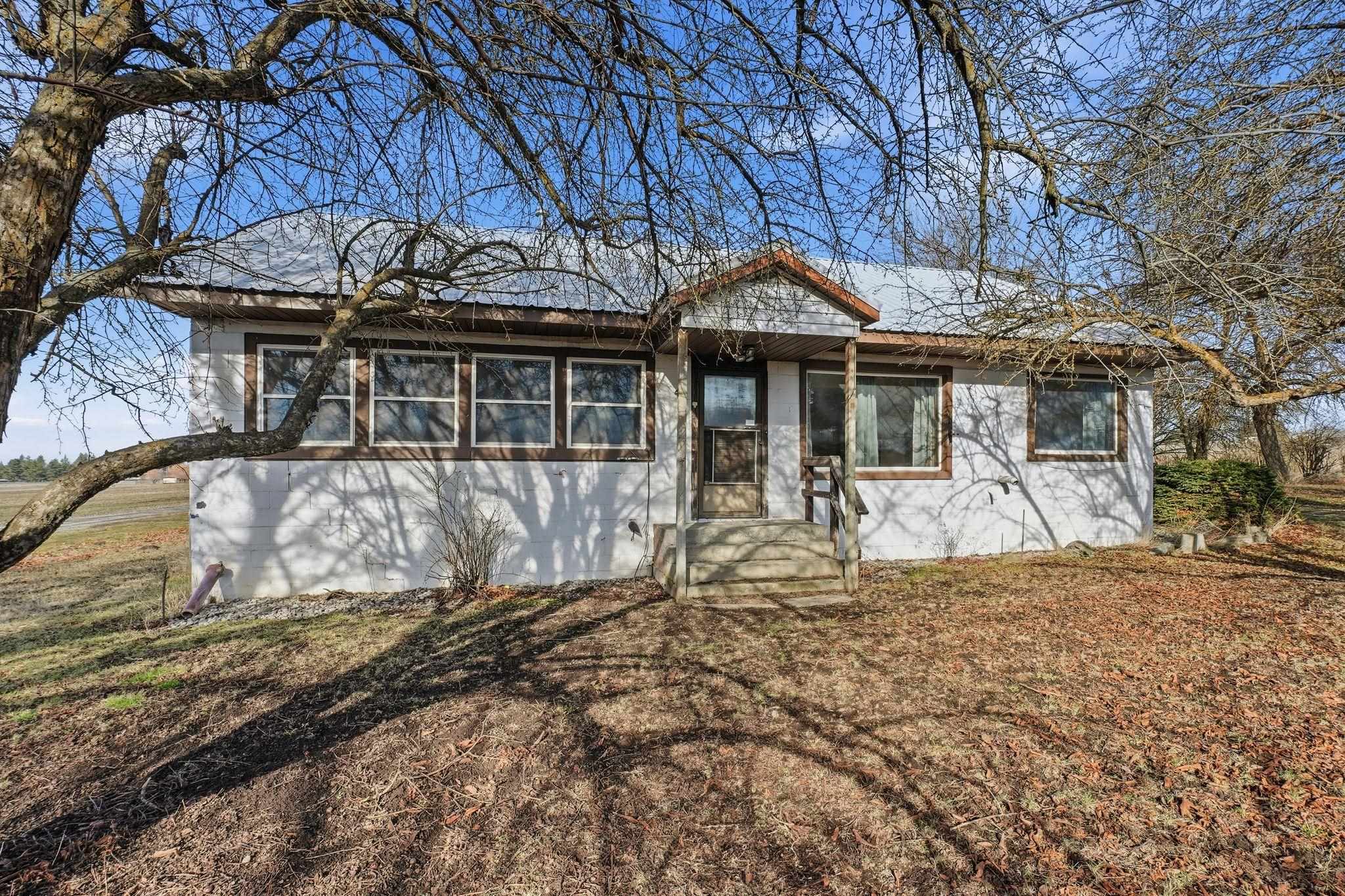 10001 East Bigelow Gulch Road Spokane, WA 99217 - Photo 2 of 47