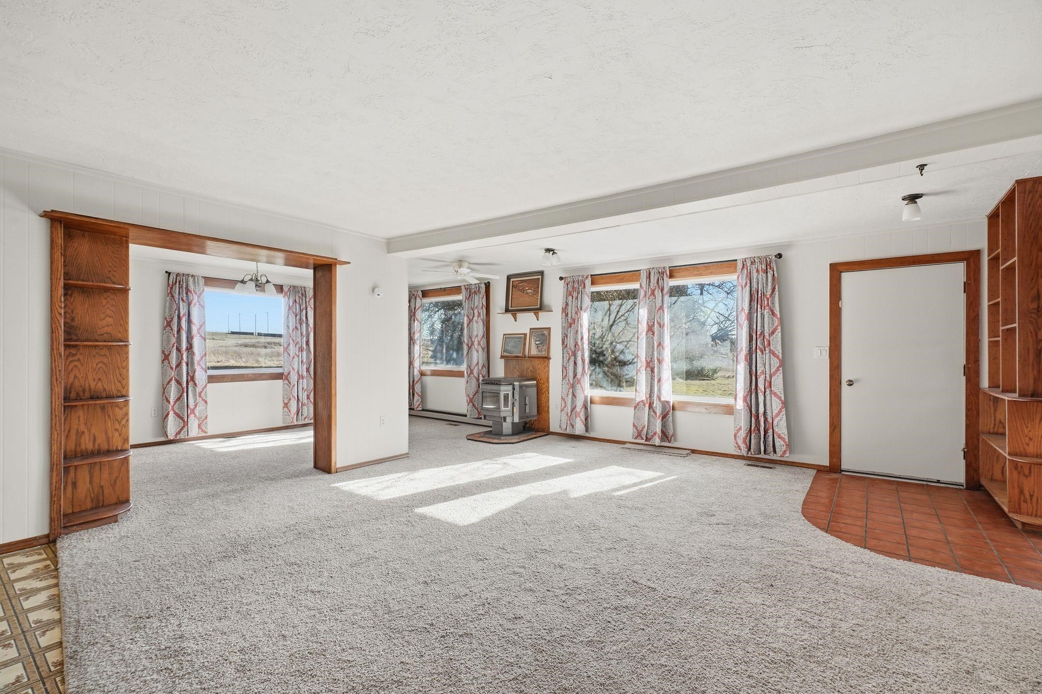 10001 East Bigelow Gulch Road Spokane, WA 99217 - Photo 4 of 47