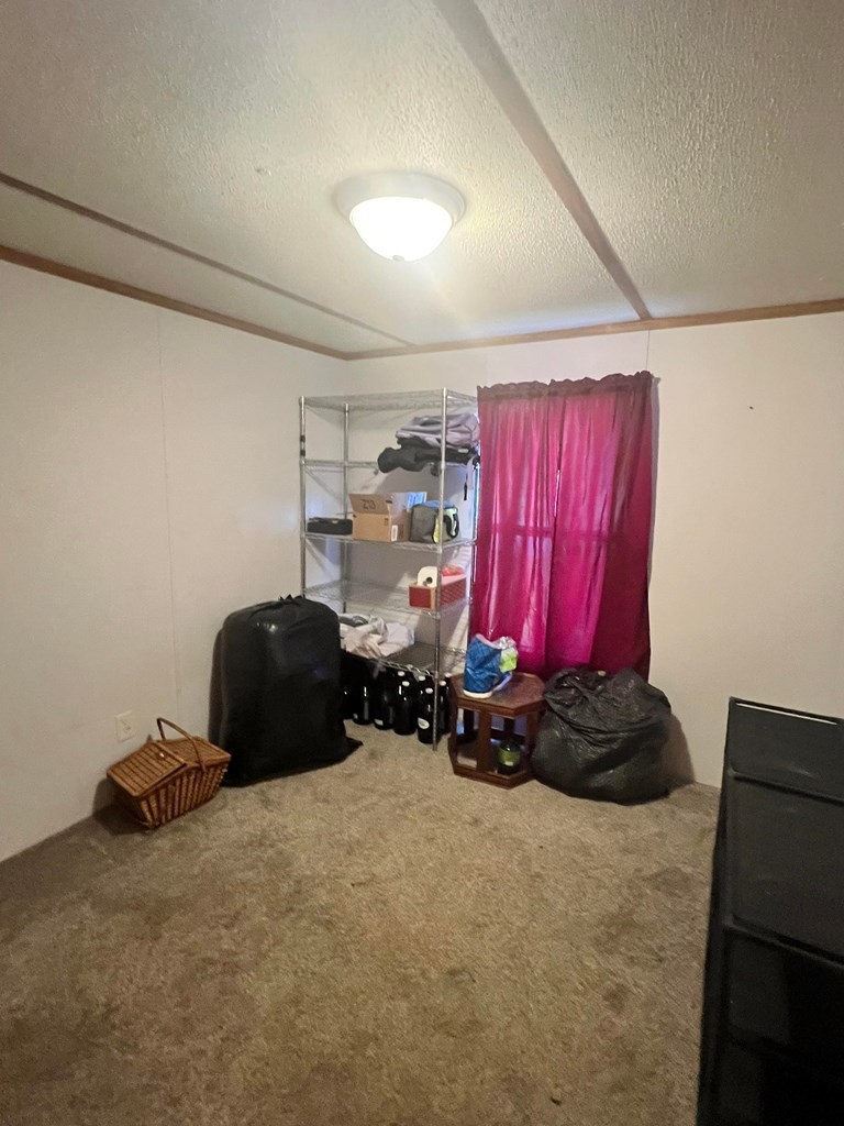 1148 Keith Valley Road Southeast Cleveland, TN 37323 - Photo 6 of 39 a room with gym equipment