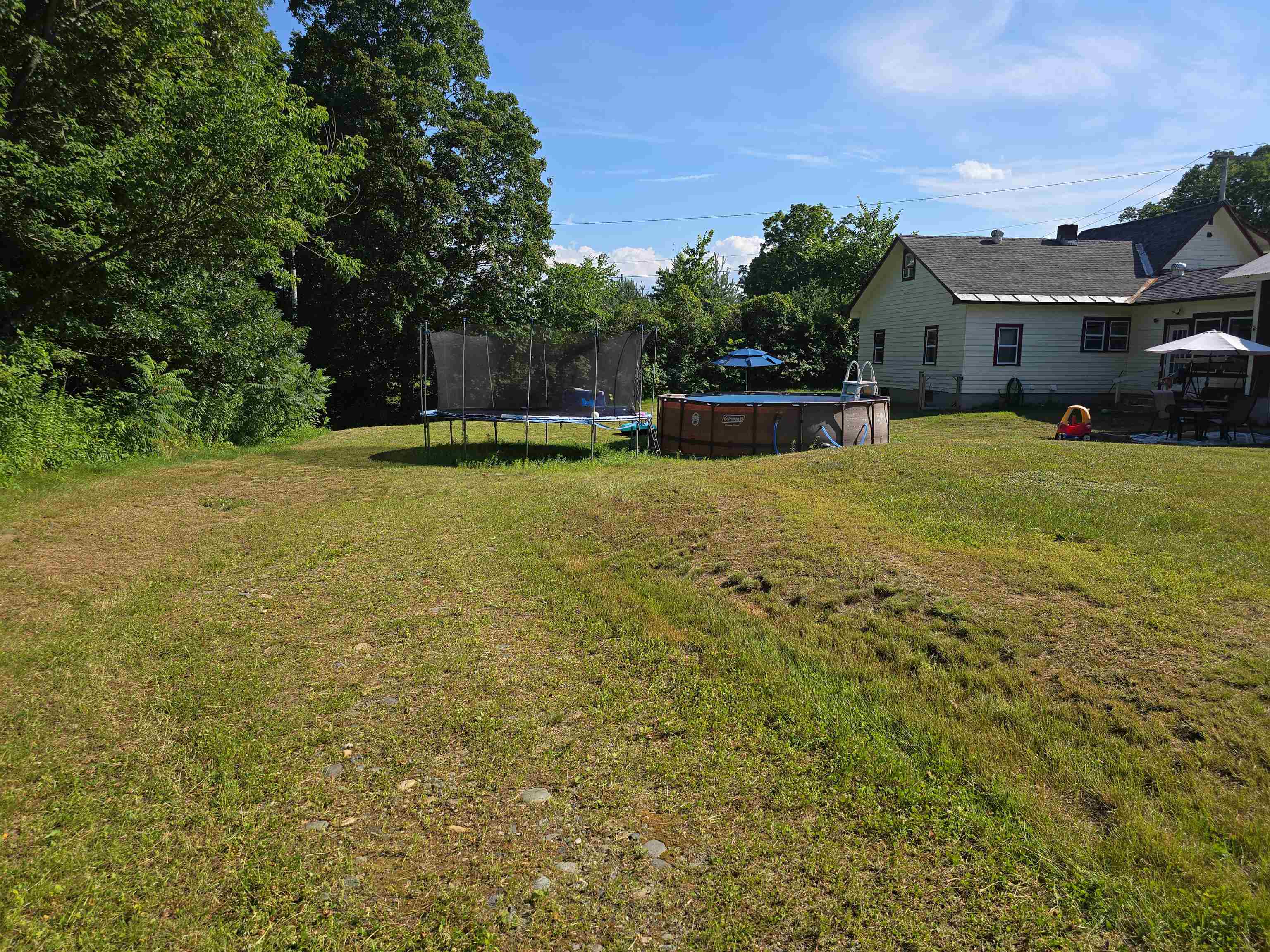 469 Old Claremont Road Charlestown, NH 03603 - Photo 35 of 40