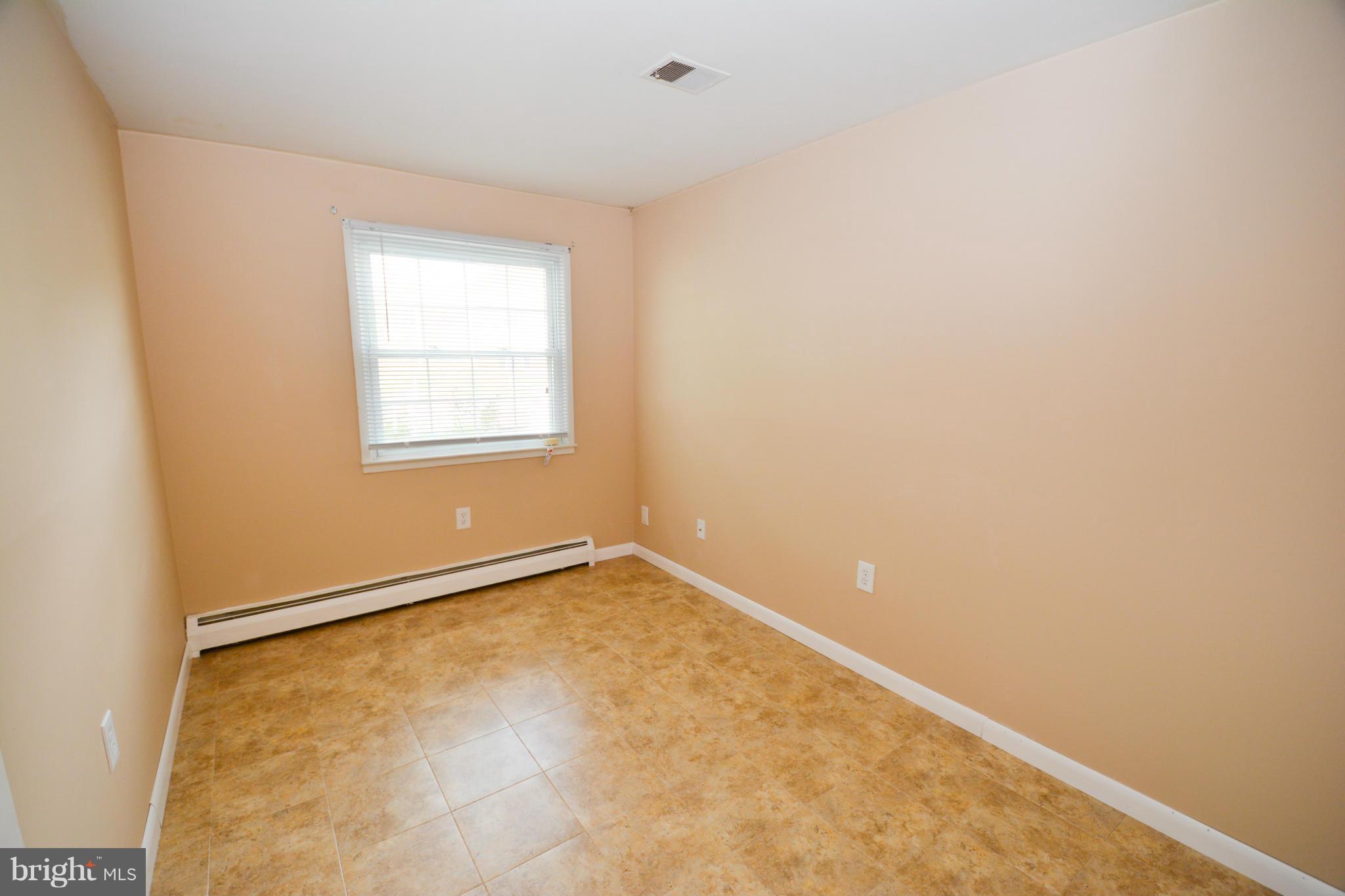 13348 Kingsman Road Woodbridge, VA 22193 - Photo 22 of 29 Interior (General)