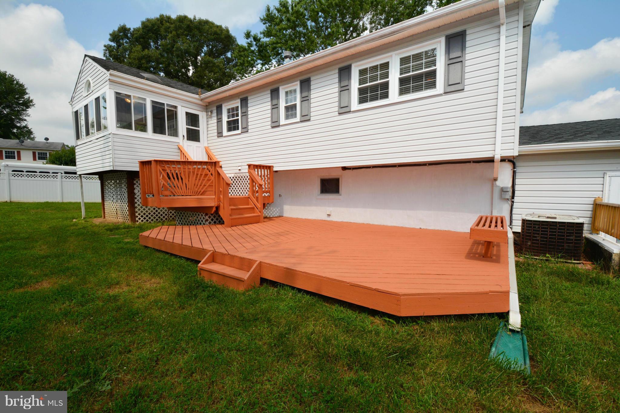 13348 Kingsman Road Woodbridge, VA 22193 - Photo 28 of 29 View