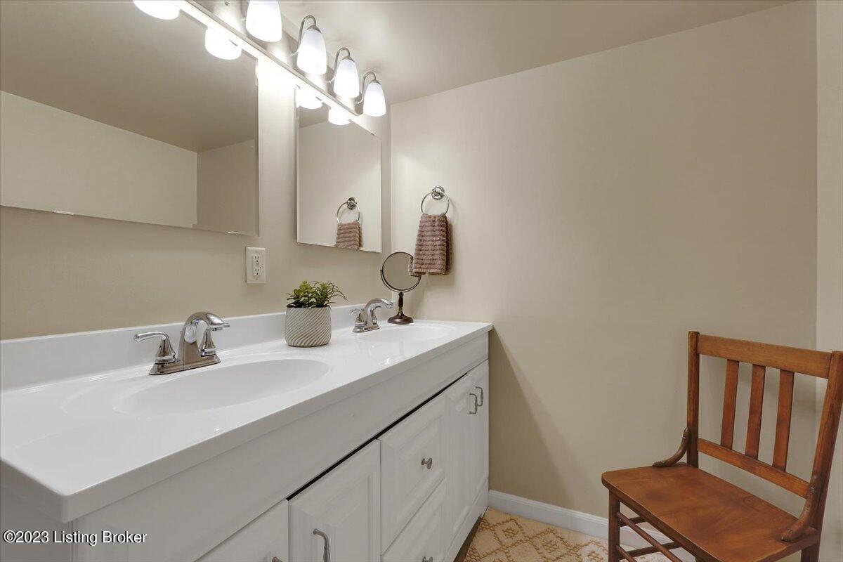 5101 Fox Run Road Buckner, KY 40010 - Photo 45 of 62 52-5101 Fox Run Rd-151