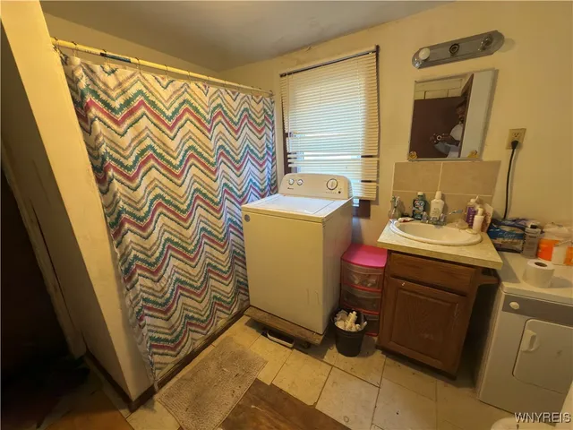 $90,000 | 839 Perry Street, Buffalo, NY 14210