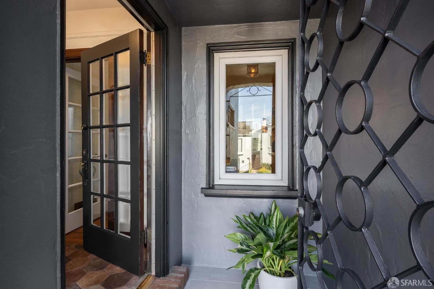 67 Rudden Avenue San Francisco, CA 94112 - Photo 5 of 52